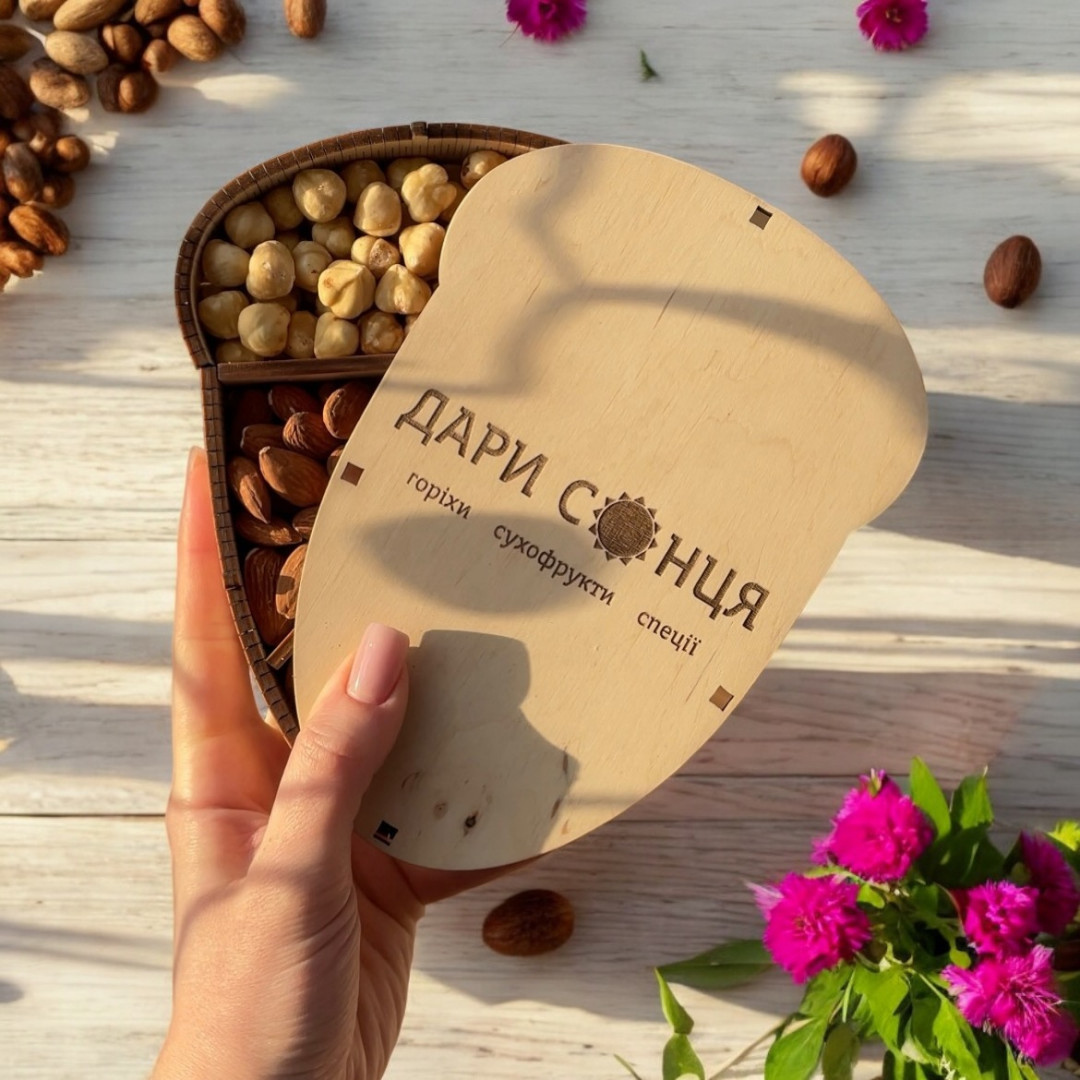 Дерев'яний жолудь